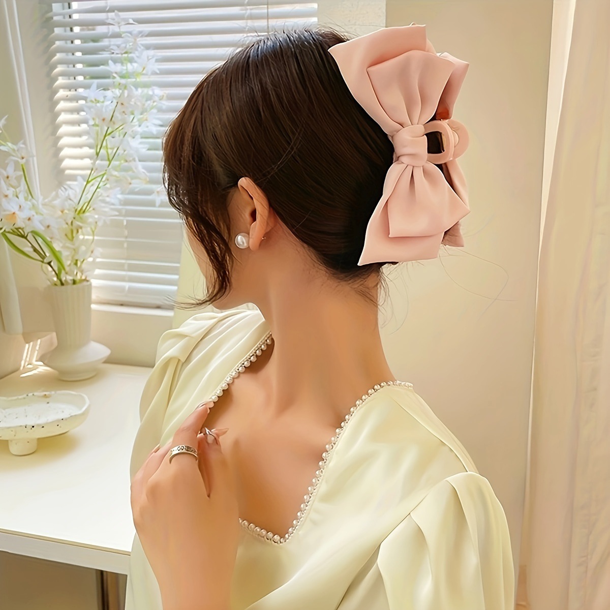 Super Large Bowknot Grip Clip  - Hi Tech Accessories review and price